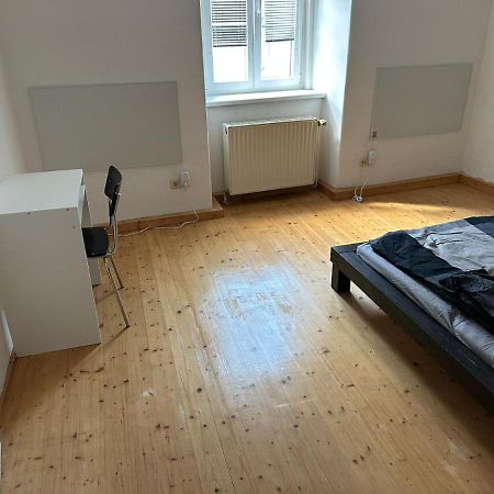 Central Plaza Family Apartment 2 Bedroom Bruckneudorf エクステリア 写真
