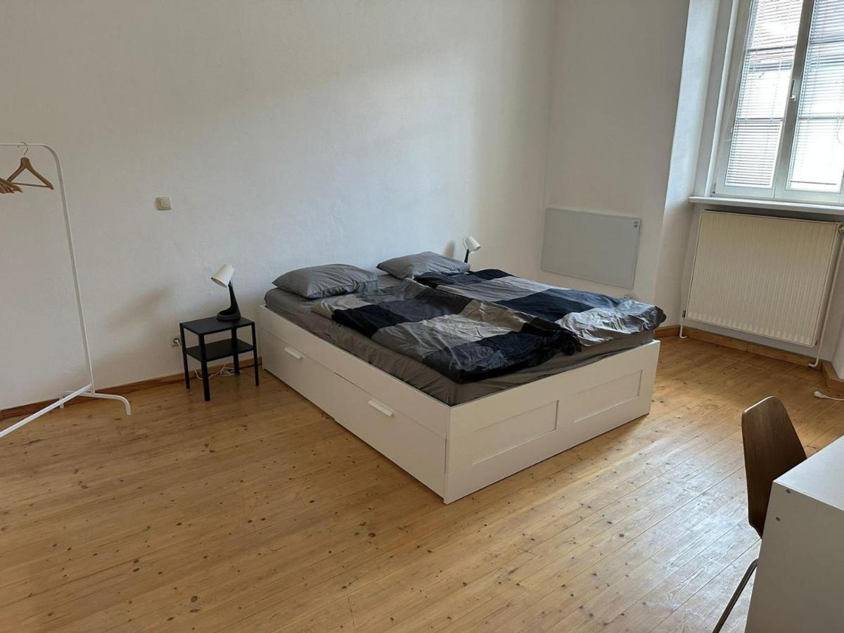 Central Plaza Family Apartment 2 Bedroom Bruckneudorf エクステリア 写真