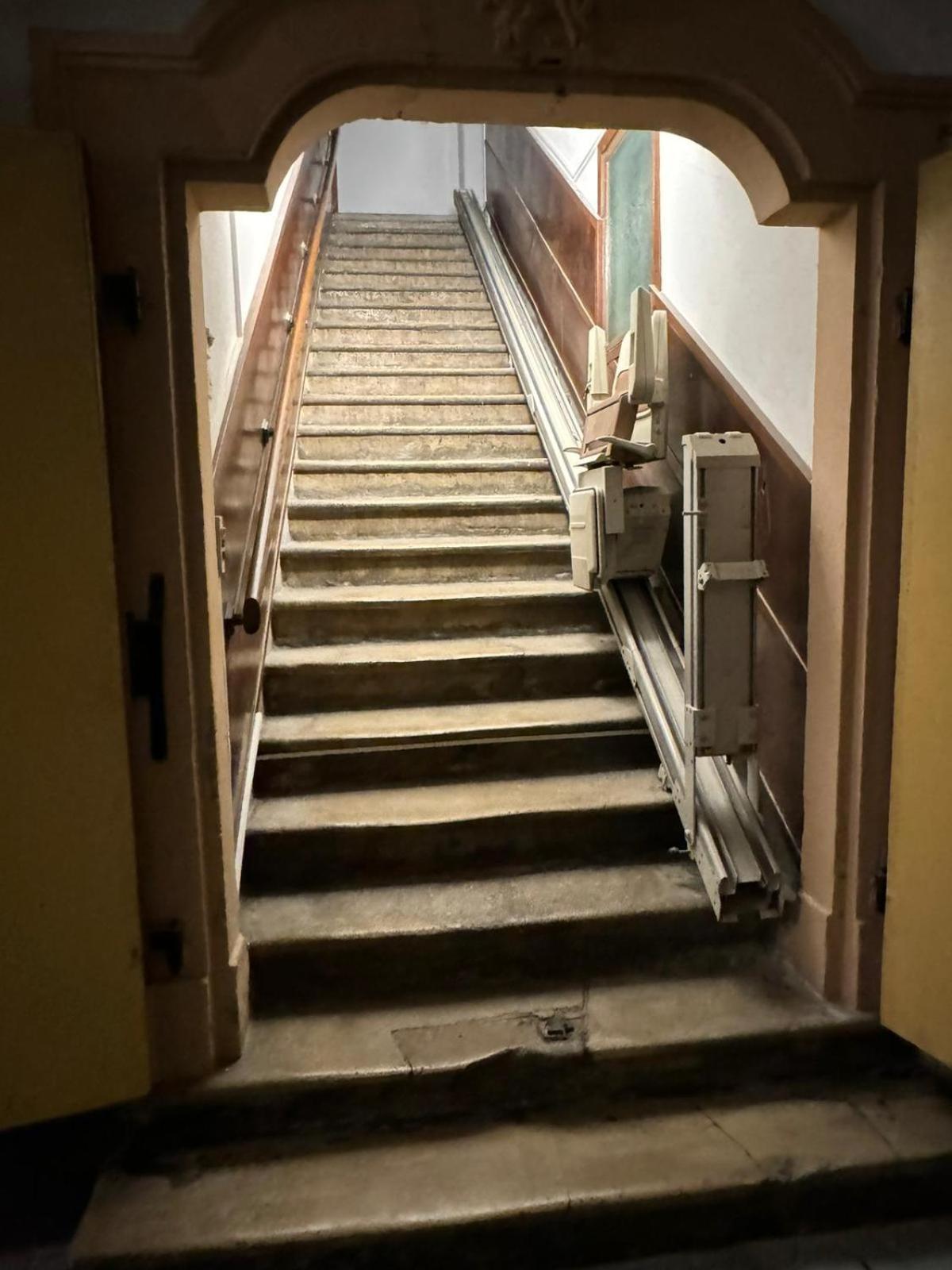 Central Plaza Family Apartment 2 Bedroom Bruckneudorf エクステリア 写真